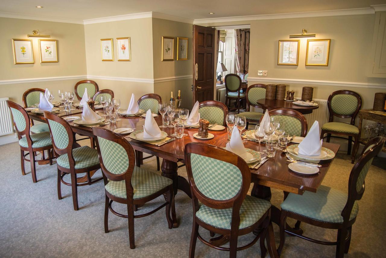 Riverside House Hotel Ashbourne  Buitenkant foto