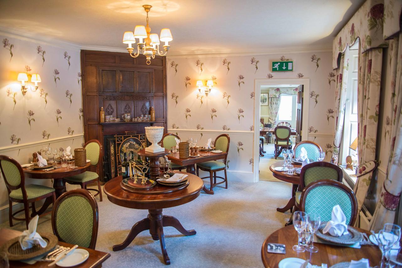 Riverside House Hotel Ashbourne  Buitenkant foto