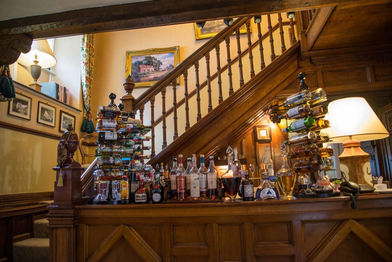 Riverside House Hotel Ashbourne  Buitenkant foto